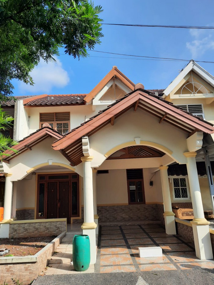 Rumah Disewakan di Meadow Green Lippo Cikarang